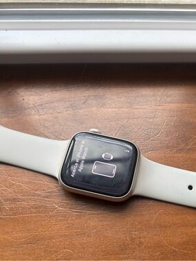 Apple Watch Series 7 Silver Case with Grey Sport Band